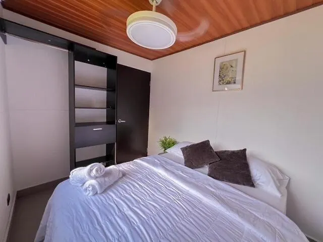 Apartment Monarca's Rural Container